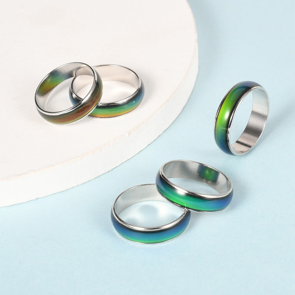 Colour Changing Mood Ring – Gifts and Temptations