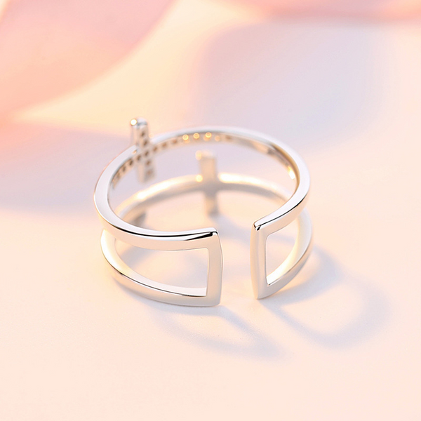 Double Cross Adjustable Ring