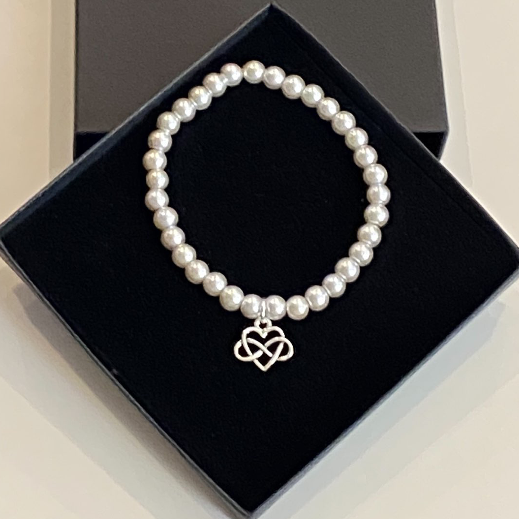 Soulmate Stackable Bracelet - Glass Pearl Bead Strechy Band